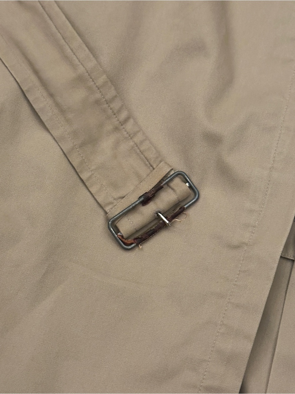 Burberry Womebs Classic Khaki Trench Coat - Picture 8 of 10